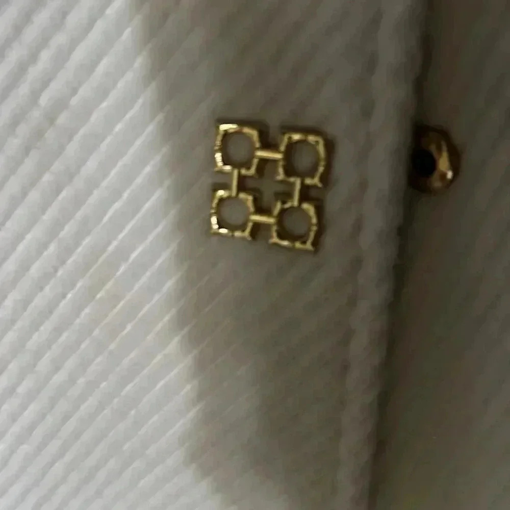 Chicos Size 4 Really Nice Jacket. - image 3